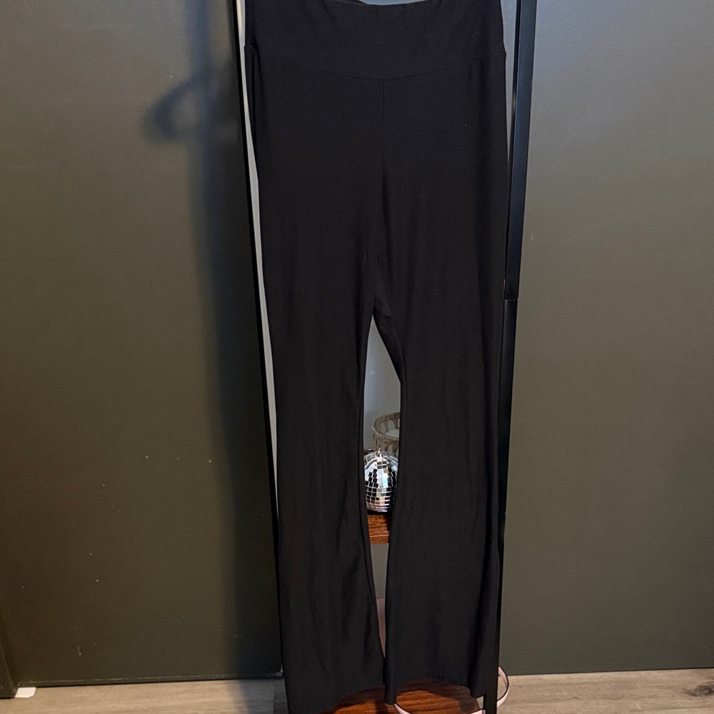 Women's Black High-Waisted Yoga Pants